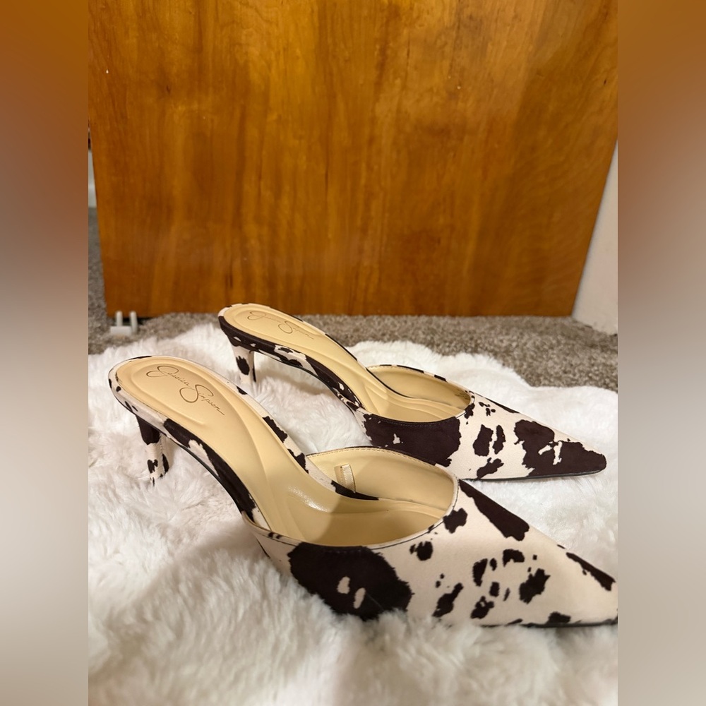 Stylish Cow Print Women's Mules